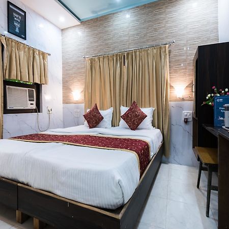 Oyo 1781 Hotel Panchratna Panvel Eksteriør billede